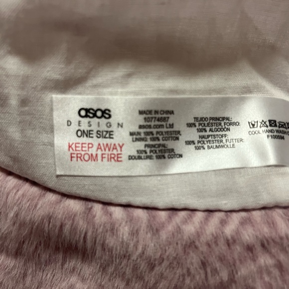 ASOS Design Fluffy Purple Bucket Hat - Picture 2 of 3